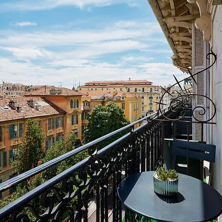 Hotel Excelsior Centre By Happyculture 4*